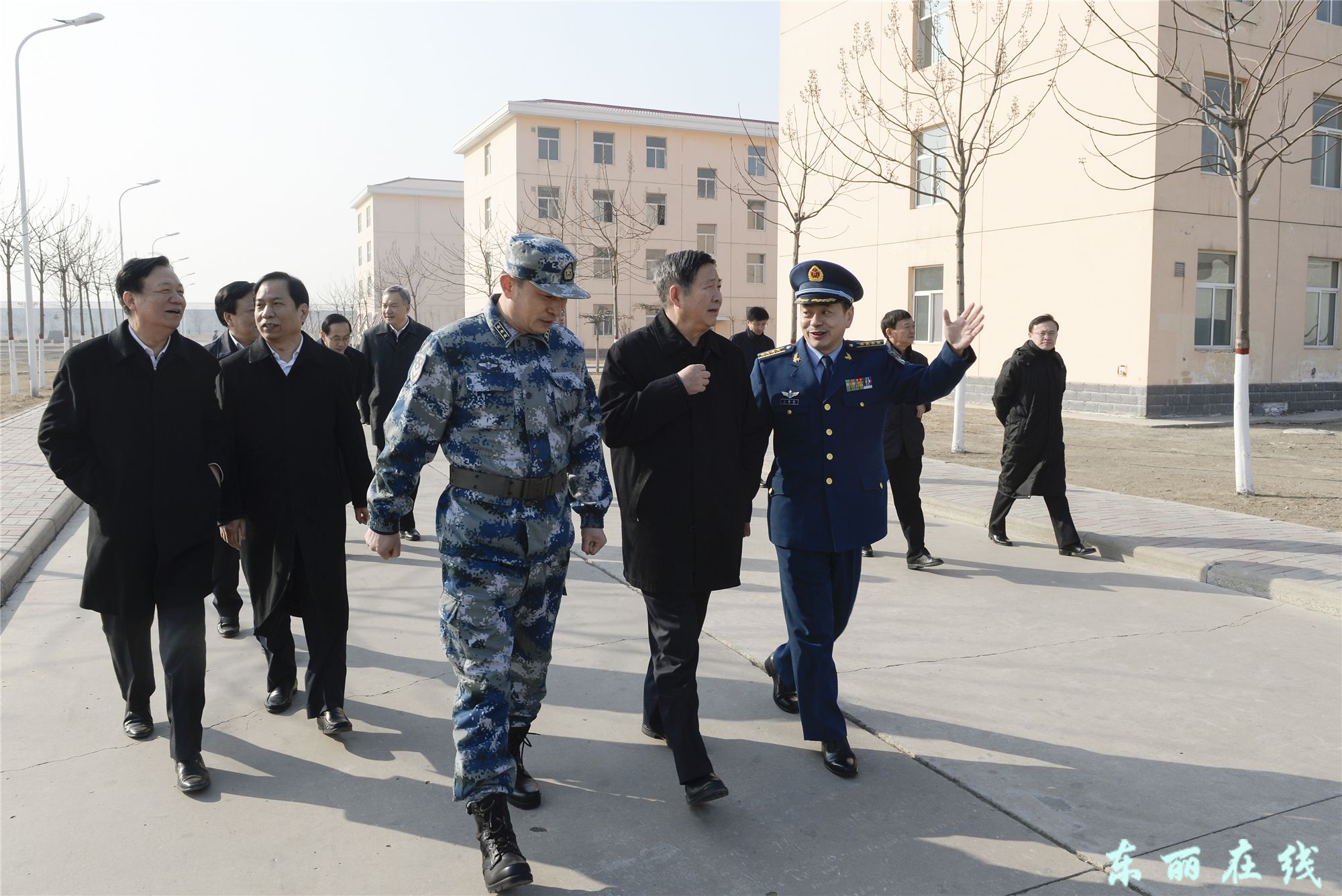 市领导来我区走访慰问驻津解放军、武警部队 