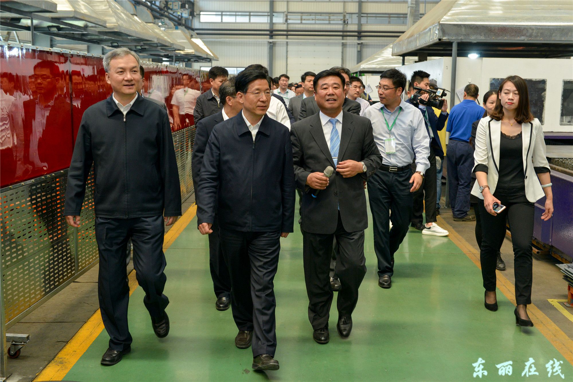 市委副书记 王东峰 带领本市部分科技小巨人企业