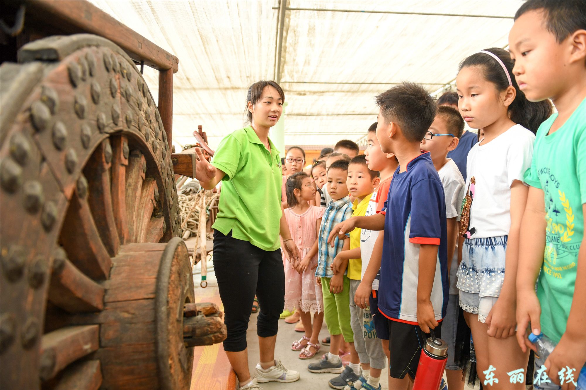 暑期:传统农展馆里学农事 - 图片新闻 - 东丽在线