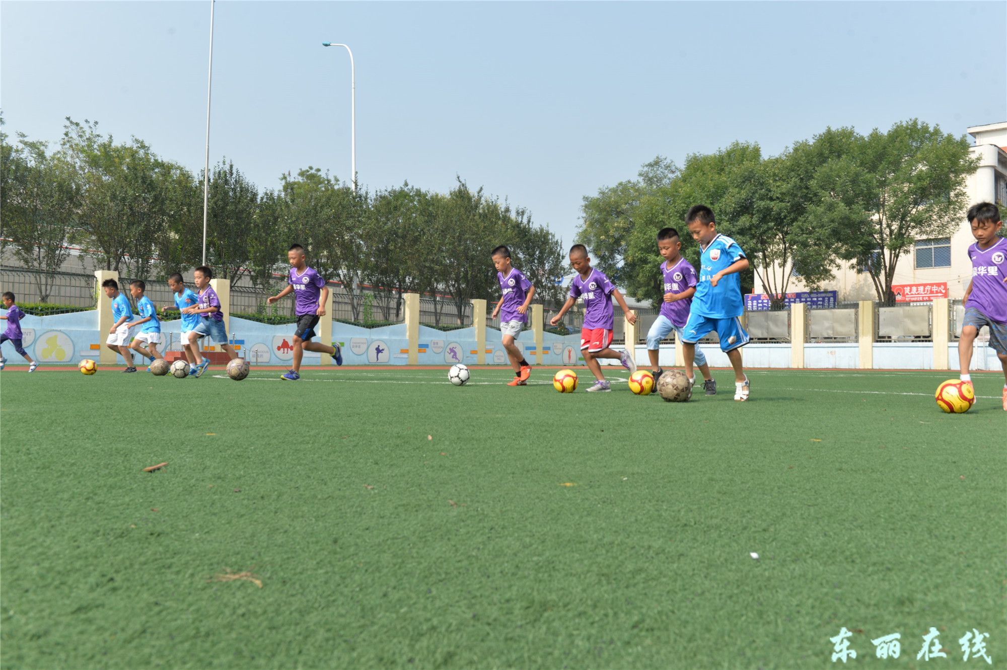 东丽娃全国青少年足球赛夺冠 - 图片新闻 - 东丽