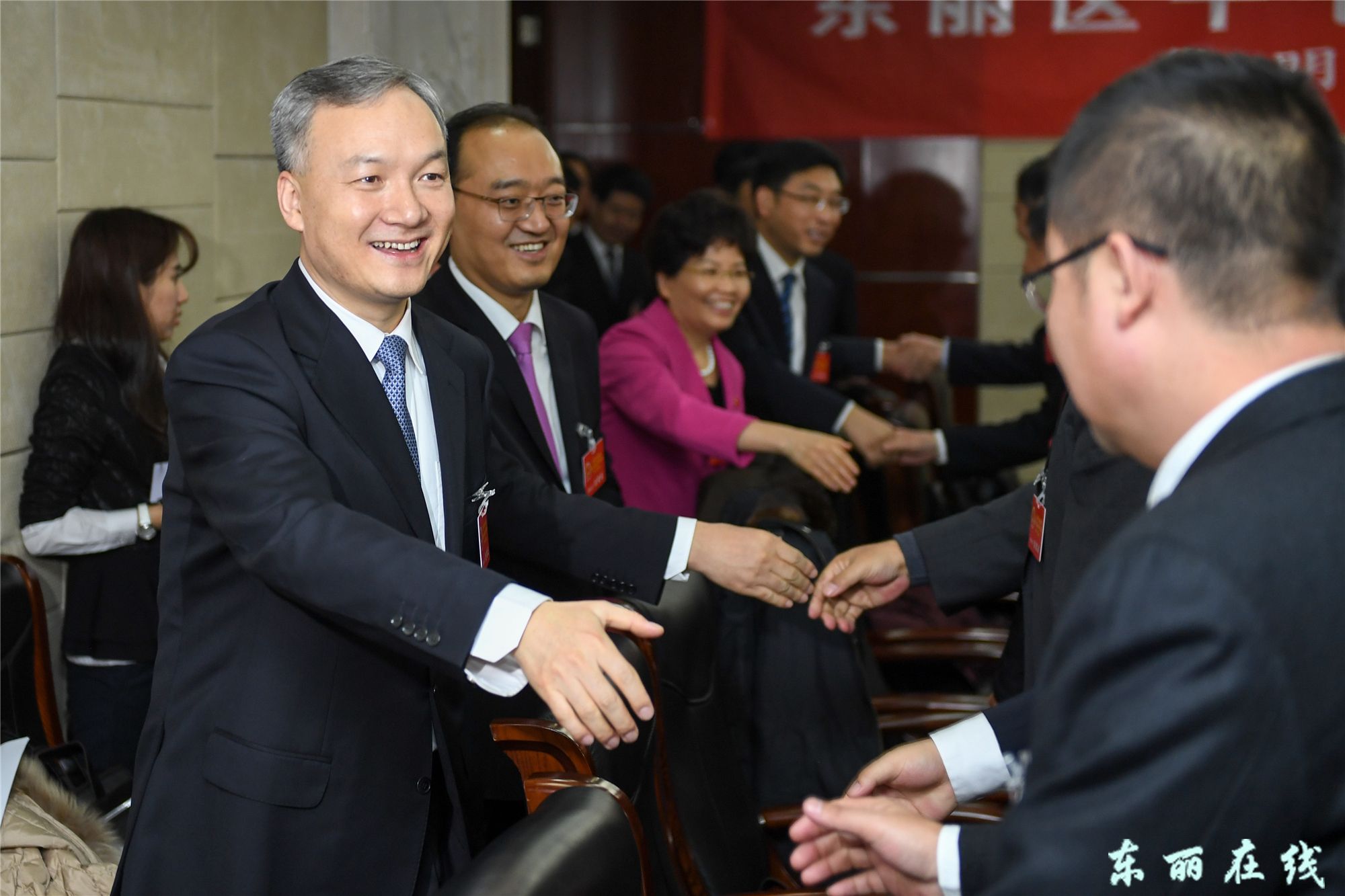 代表、委员热议政府工作报告