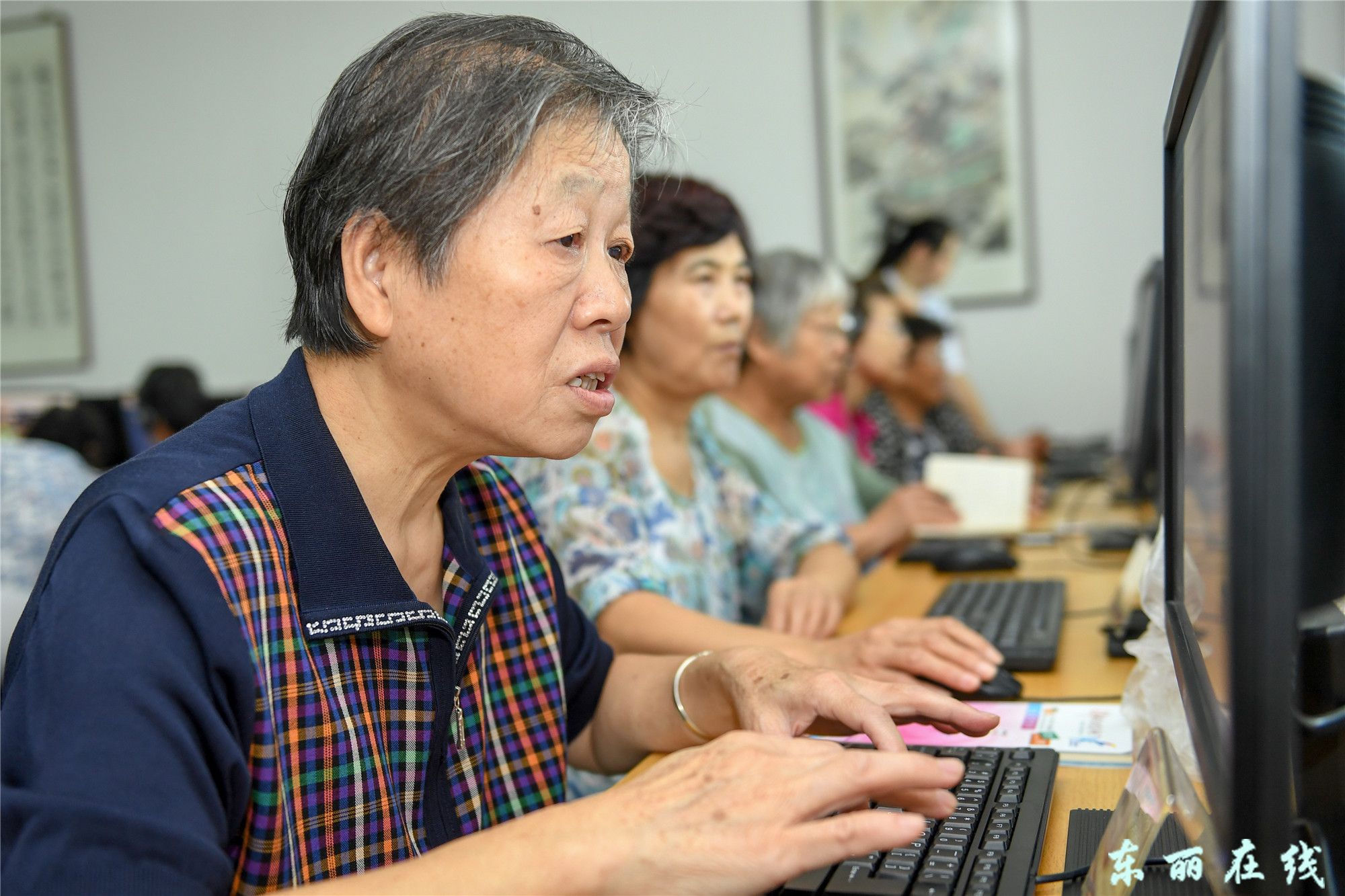 区图书馆开办零基础电脑培训班 满足中老年读