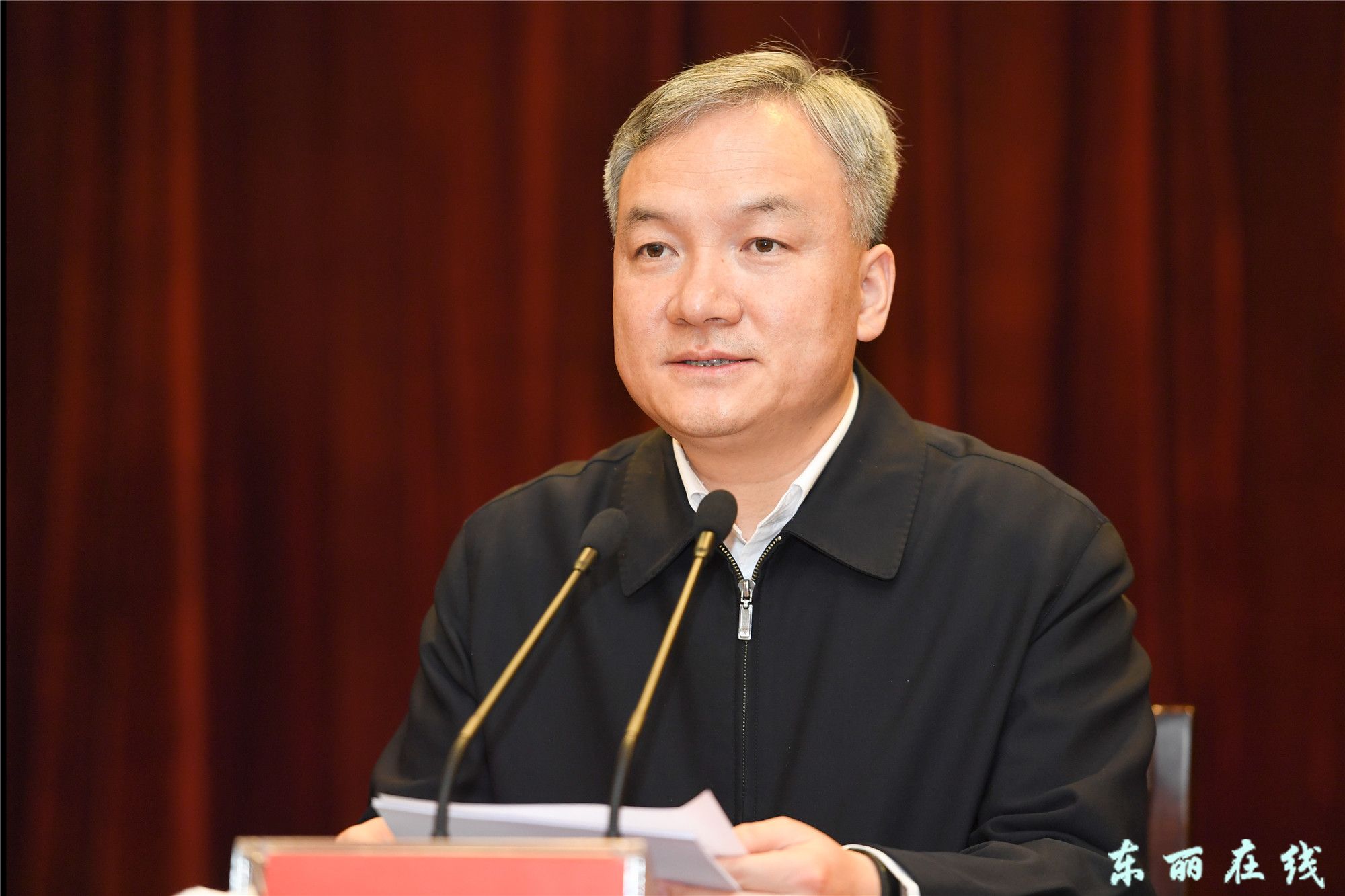 我区召开社会治安综合治理表彰会